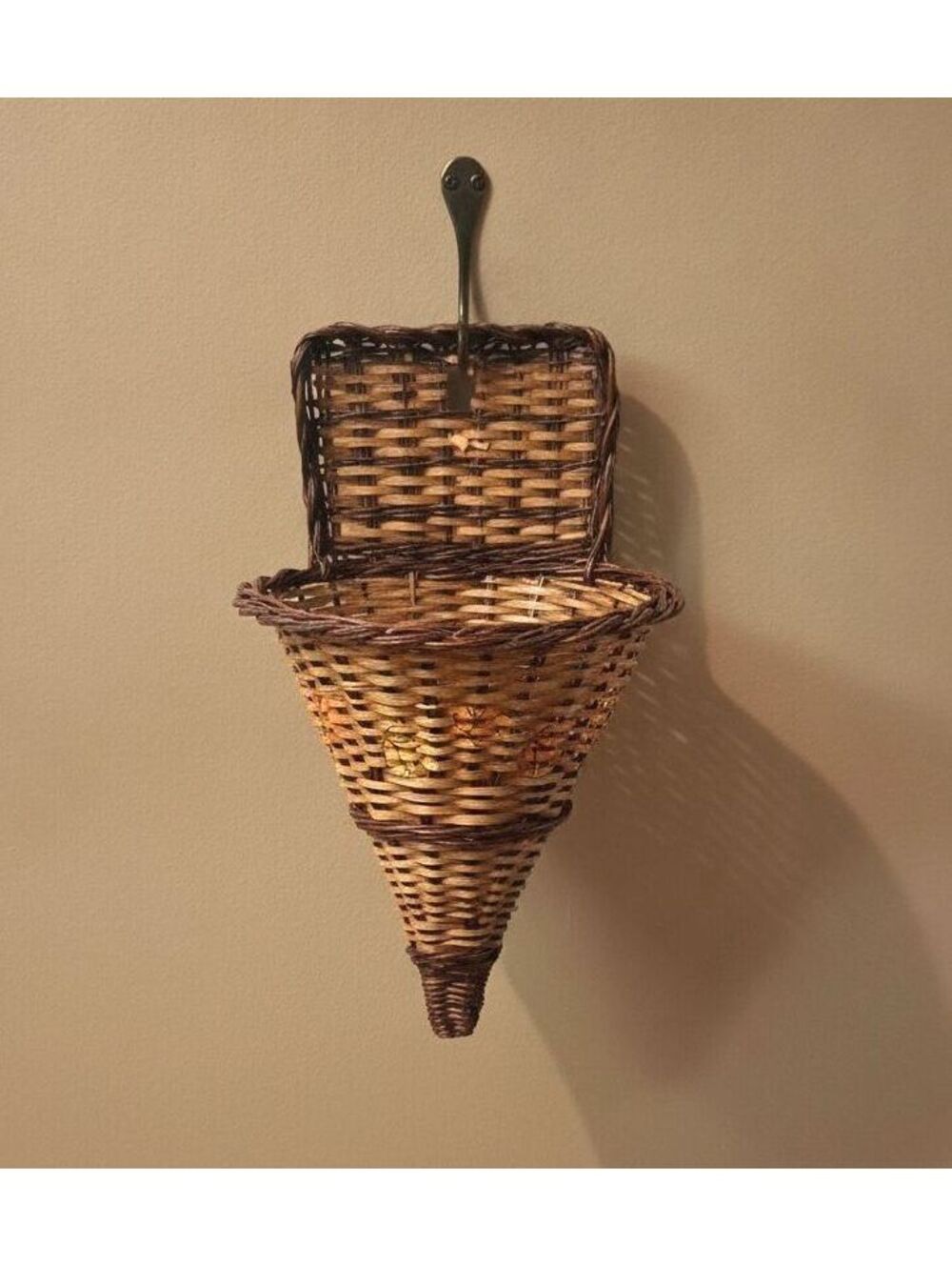 Vintage Woven Wicker/Bamboo Fall Cornucopia Basket Centerpiece or Wall Hanging